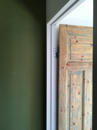 泉区の家：建具01