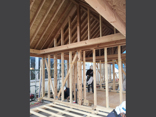 蔵王小さい家木造軸組04