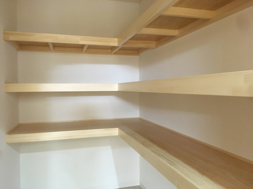 みなみそうま保育園収納棚のディテール