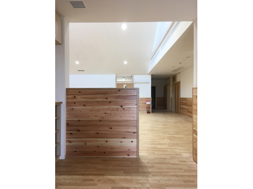 南相馬ペンギン国際幼児園玄関1