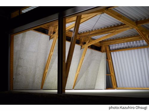 角田木造ガレージ夜景8