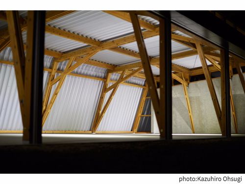 角田木造ガレージ夜景9