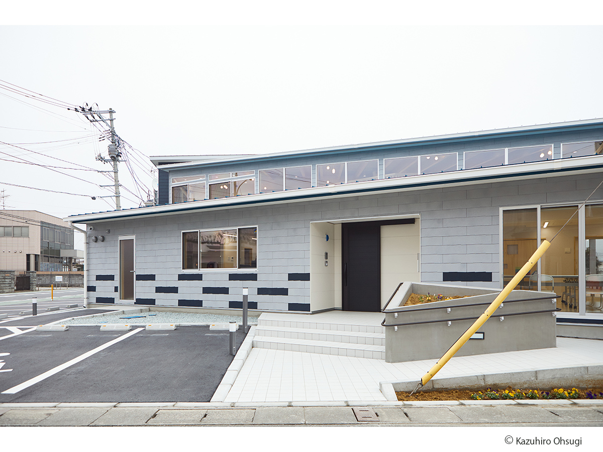 蛇田児童クラブ外観写真02