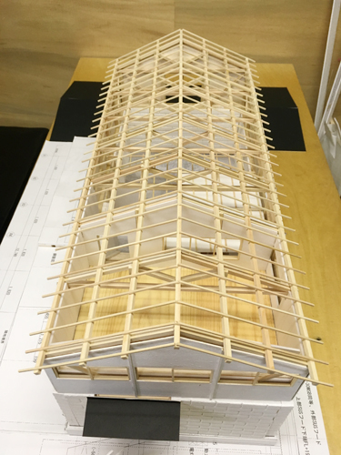多賀城offshoreカフェ模型軸組2