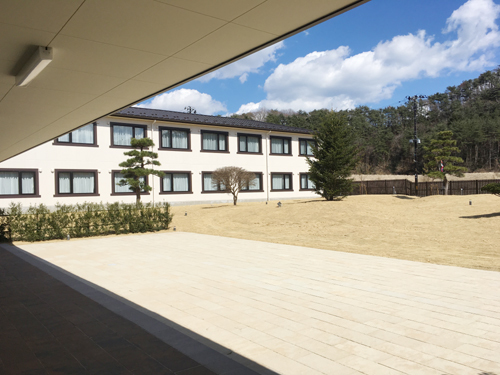 奥松島レーンホテル 庭と建物