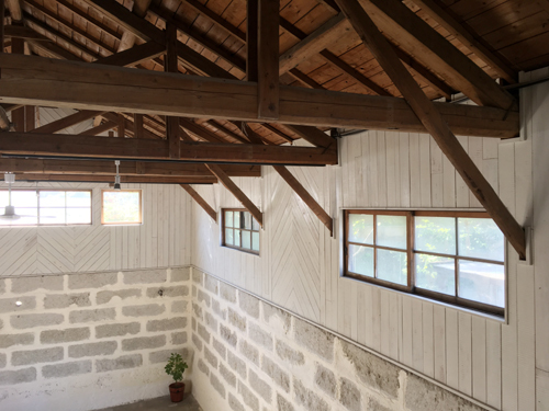 貞山運河沿いのカフェ内観4